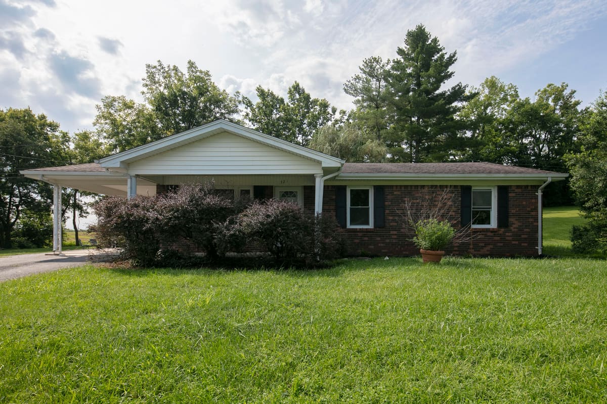 321 Lee Drive, Stanford, KY 40484 — primary photo