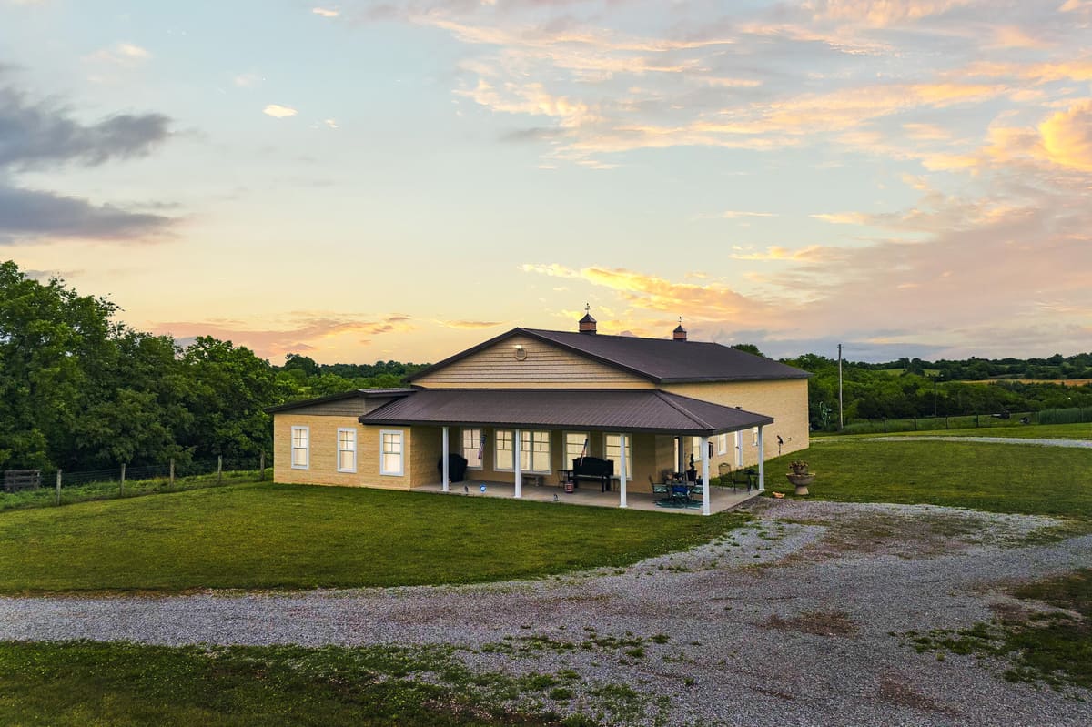 4578 Combs Ferry Rd Road, Winchester, KY 40391 — primary photo