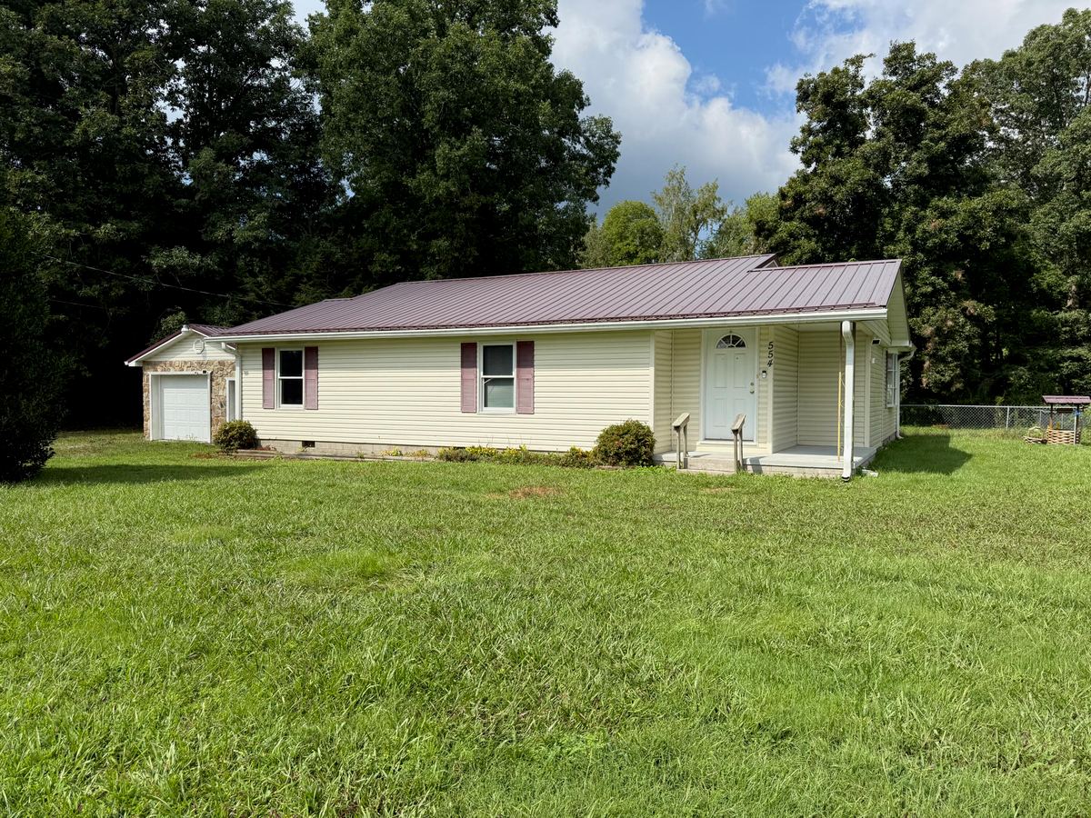 554 Robinson Creek Road, Lily, KY 40740 — primary photo
