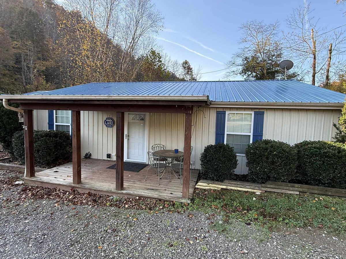 612 Little Indian Drive, Jamestown, KY 42629 — primary photo