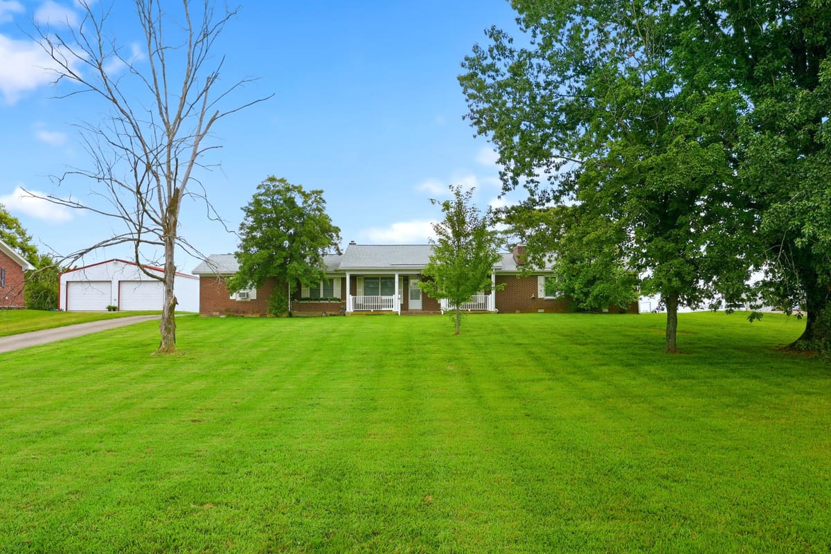 1181 Old Louisville Road, Salvisa, KY 40372 — primary photo