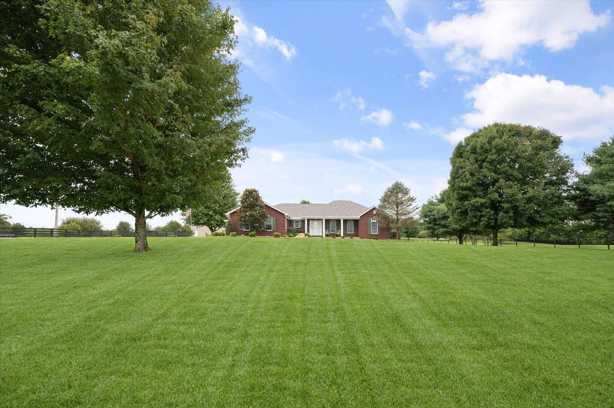 5383 Benson Pike, Shelbyville, KY 40065 — primary photo