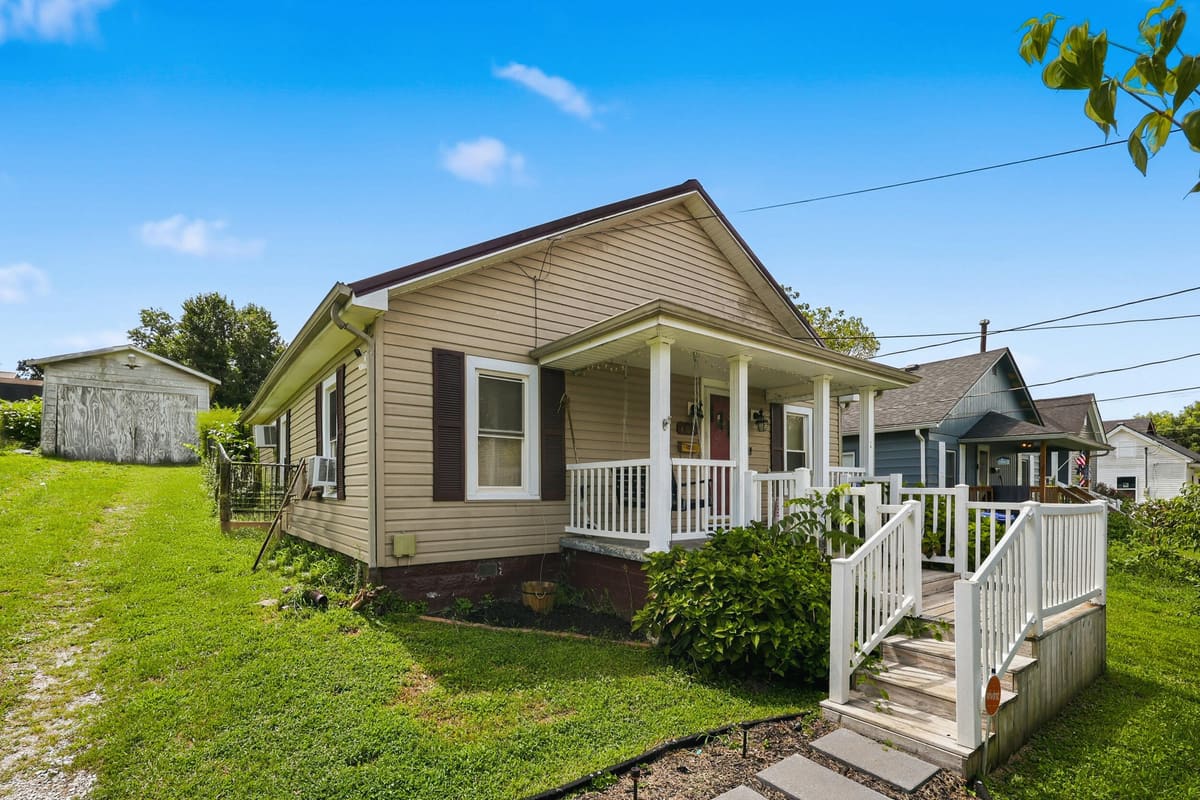 409 Noel Avenue, Frankfort, KY 40601 — primary photo