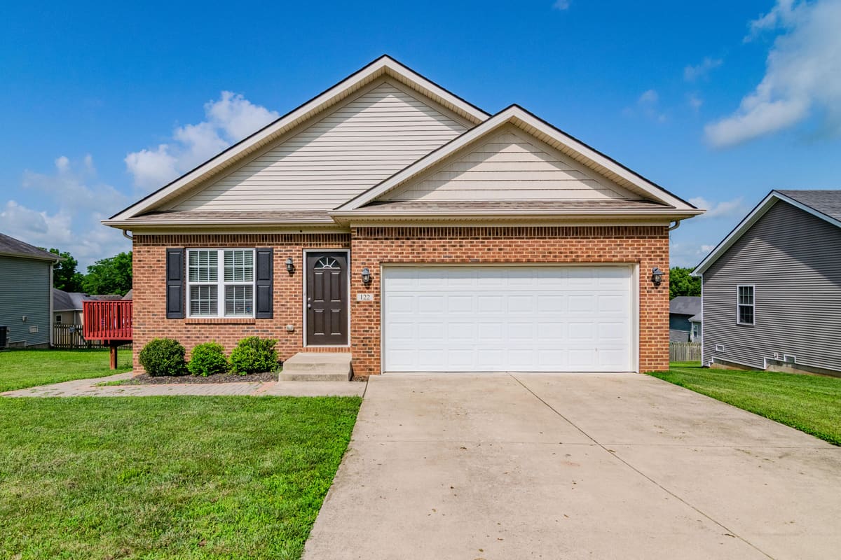 122 Nathan Hale Drive, Georgetown, KY 40324 — primary photo