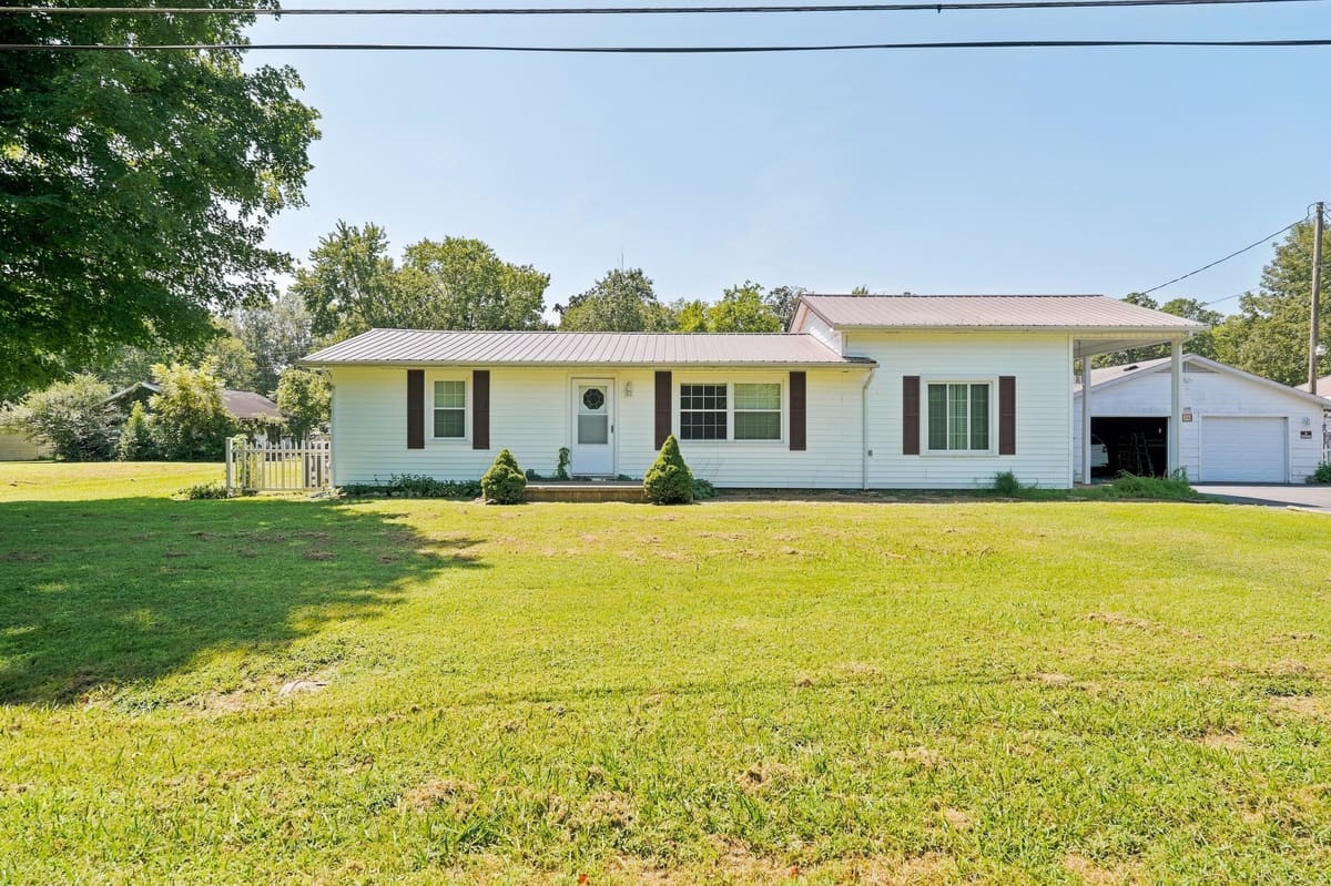 2397 Gilbertsville Highway, Gilbertsville, KY 42044 — primary photo