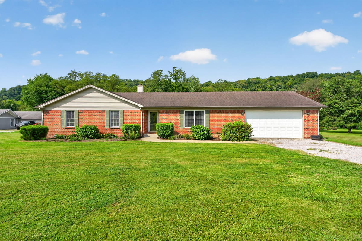 1008 Port Collins Road, Frankfort, KY 40601 — primary photo
