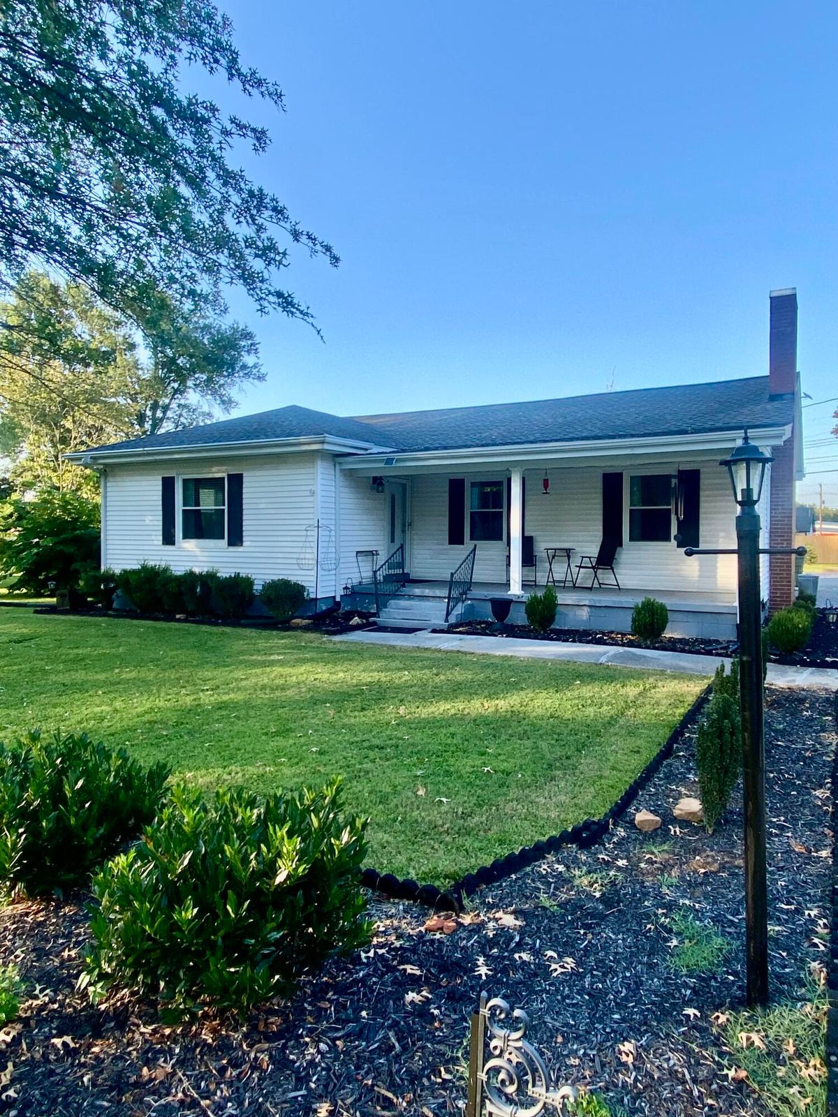 1710 Parkview Drive, Hopkinsville, KY 42240 — primary photo