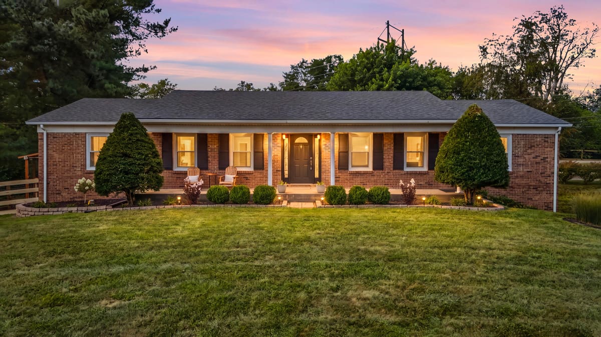 4042 Whitemark Court, Lexington, KY 40516 — primary photo
