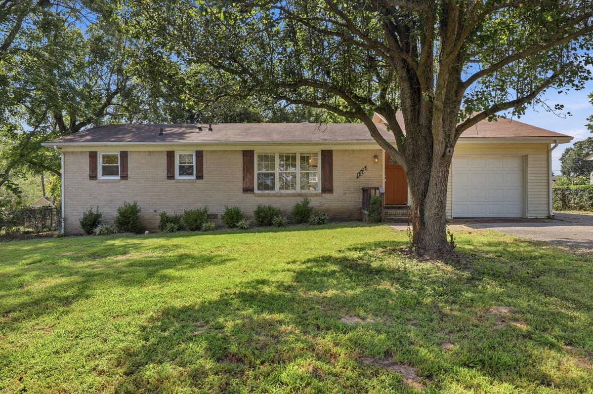 1312 Kirkwood, Murray, KY 42071 — primary photo
