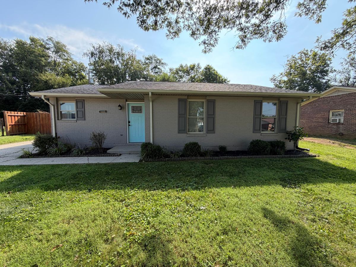 215 Robyn Drive, Winchester, KY 40391 — primary photo