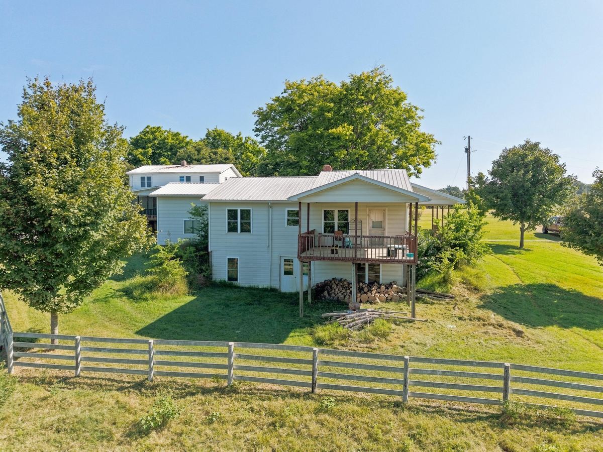 1340 Roe Wafford Road, Marion, KY 42064 — primary photo