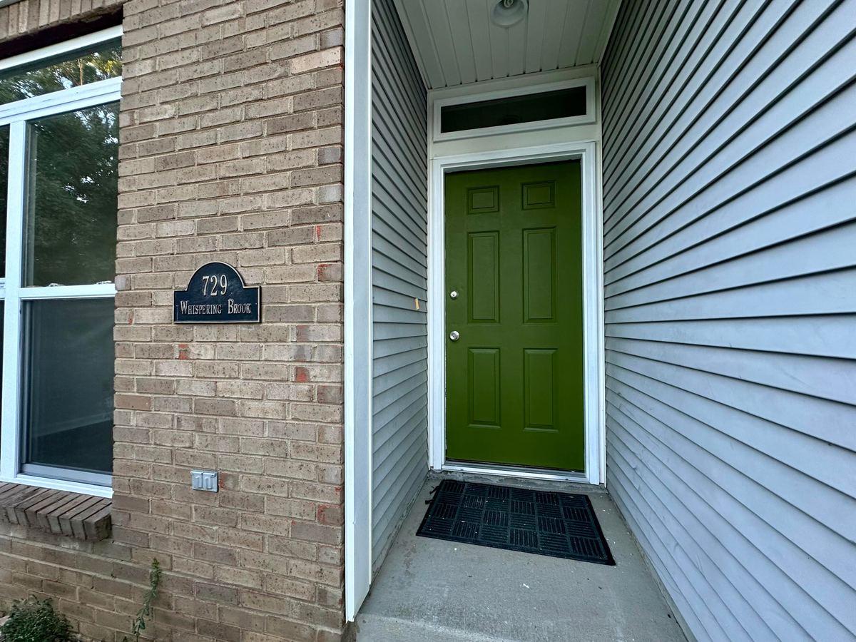 729 Whispering Brook Trace, Lexington, KY 40509 — primary photo