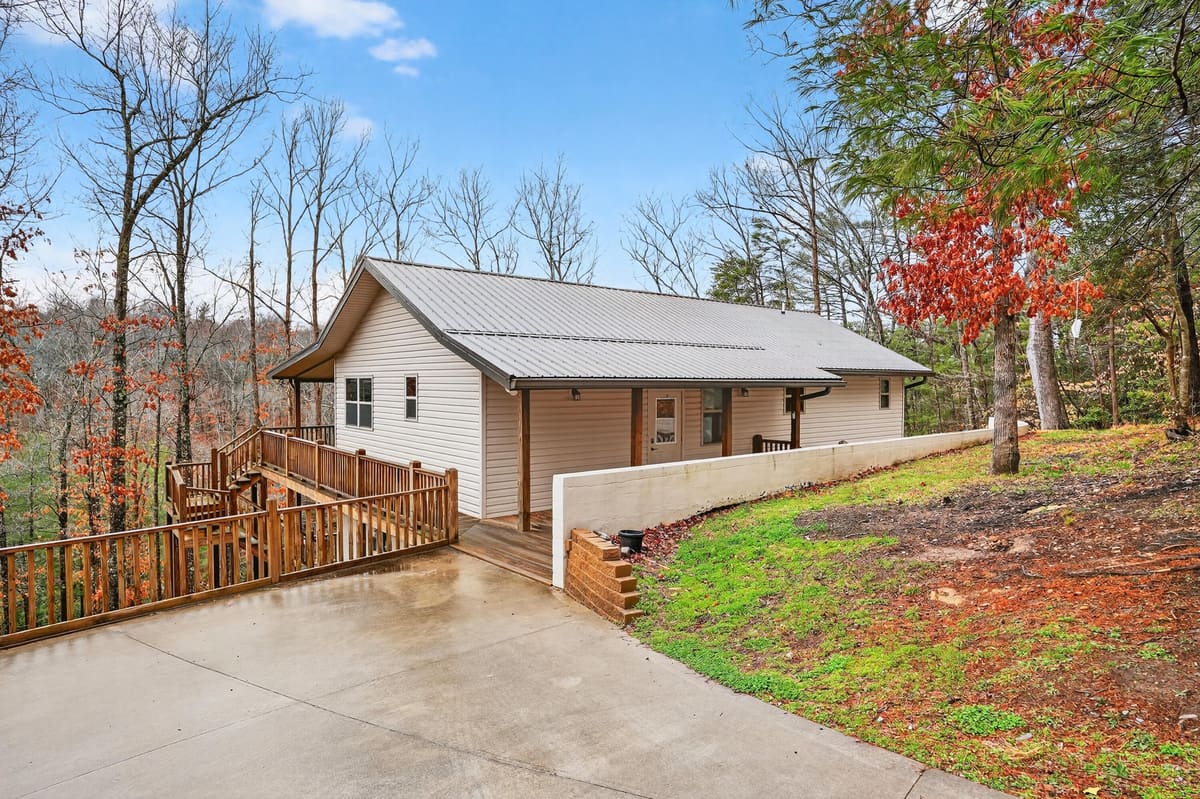 205 Hart Lane, Belton, KY 42324 — primary photo