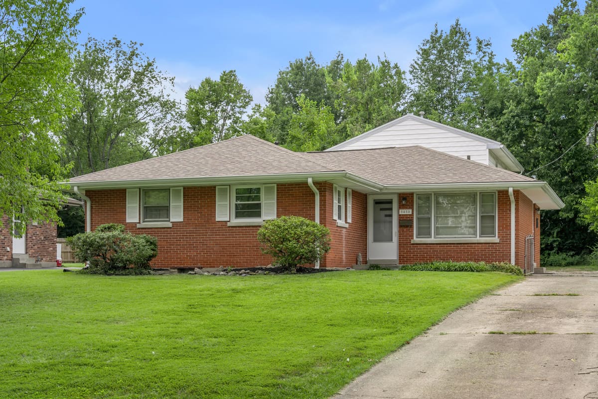 2453 Eastway Drive, Lexington, KY 40503 — primary photo