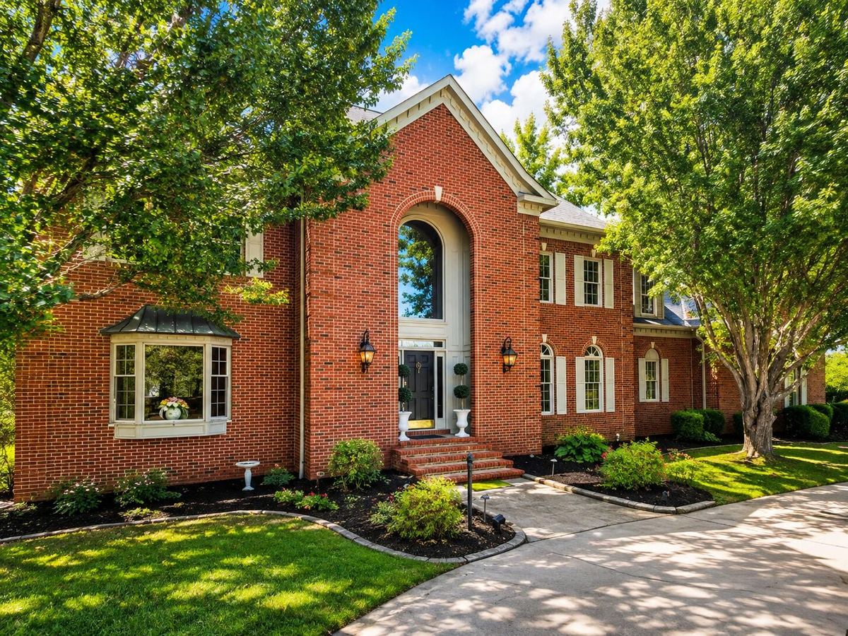 484 Woods Edge Drive, London, KY 40741 — primary photo