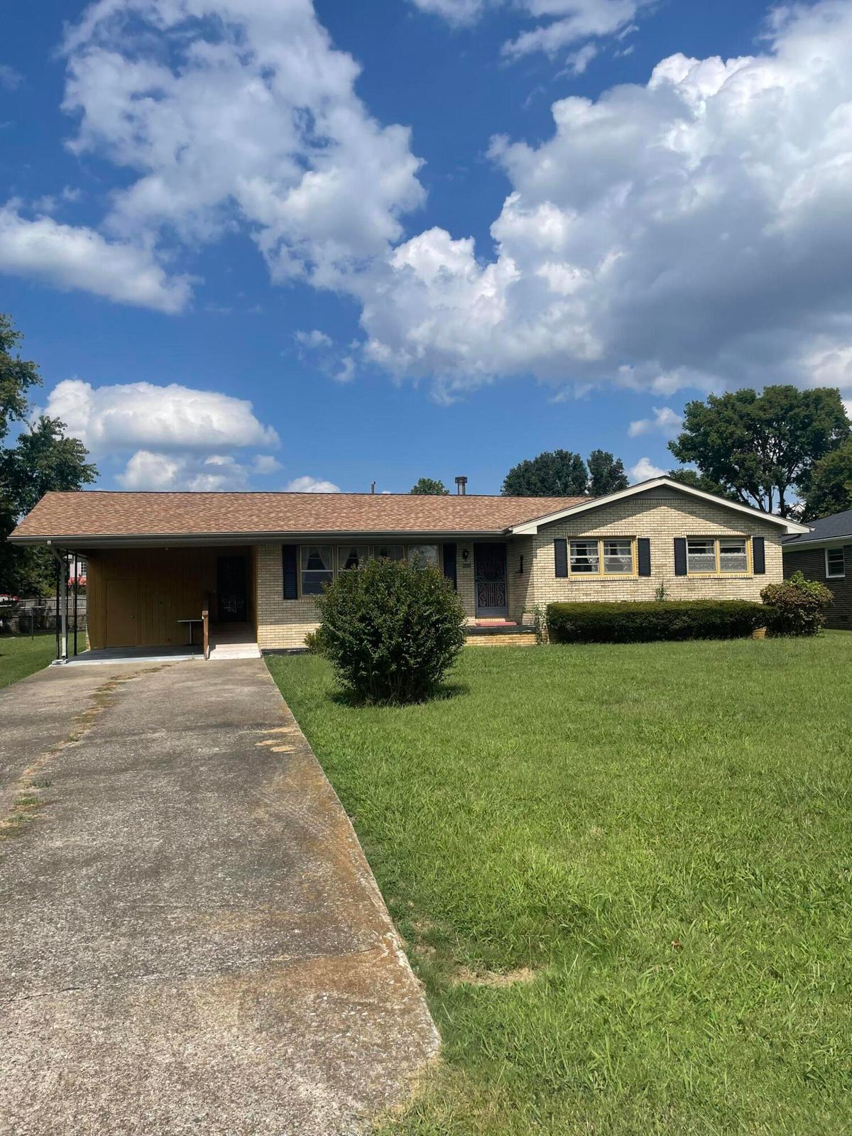 3030 Clover Lane, Hopkinsville, KY 42240 — primary photo