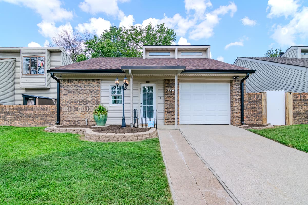 1740 Prairie Circle, Lexington, KY 40515 — primary photo