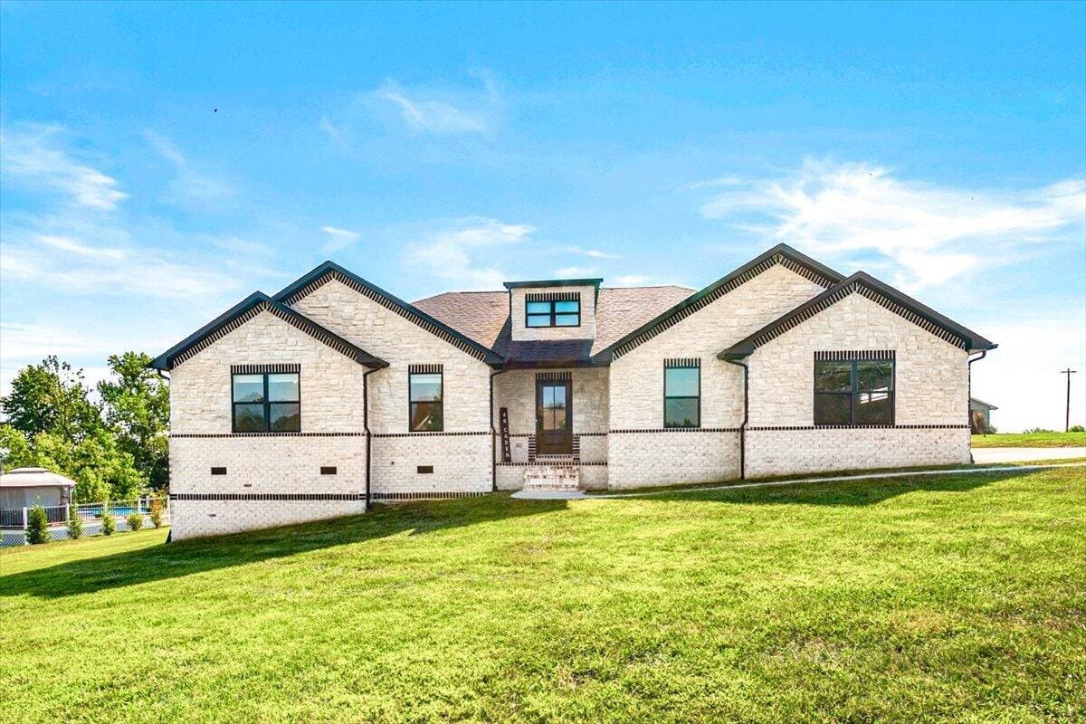 46 Caden Lane, London, KY 40744 — primary photo