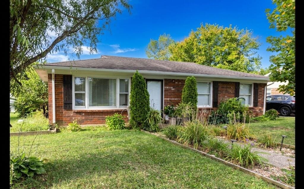 3066 Pimlico Parkway, Lexington, KY 40515 — primary photo
