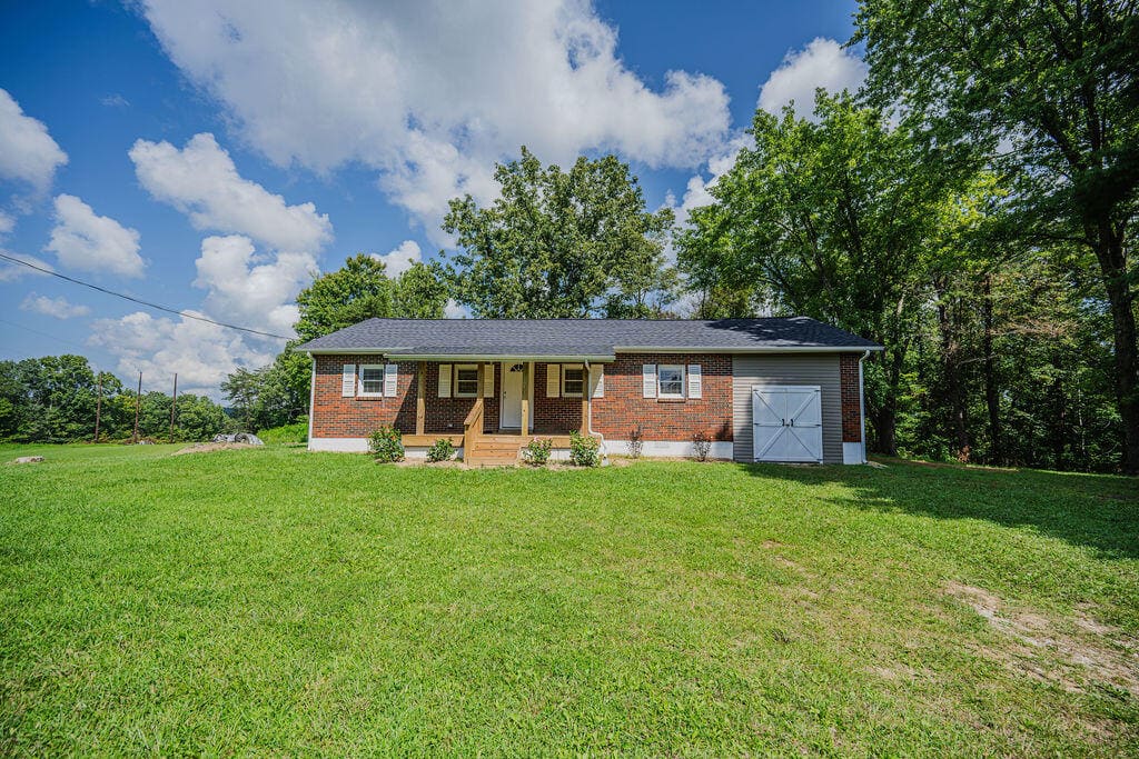 228 Belle Point Road, Beattyville, KY 41311 — primary photo