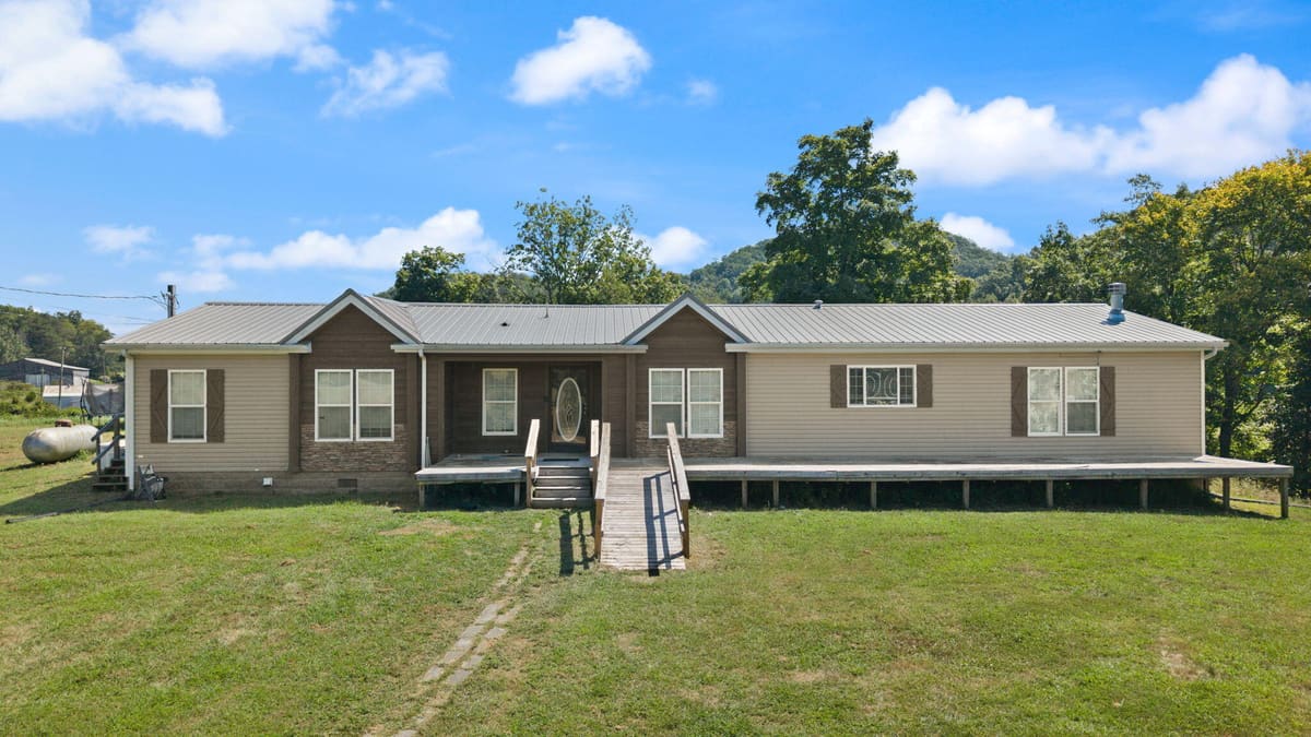 620 Black Pike, Hustonville, KY 40437 — primary photo