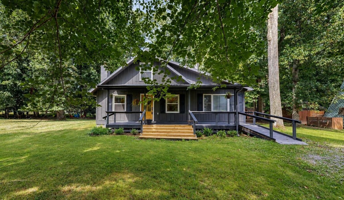 560 Swan Court, Perry Park, KY 40363 — primary photo