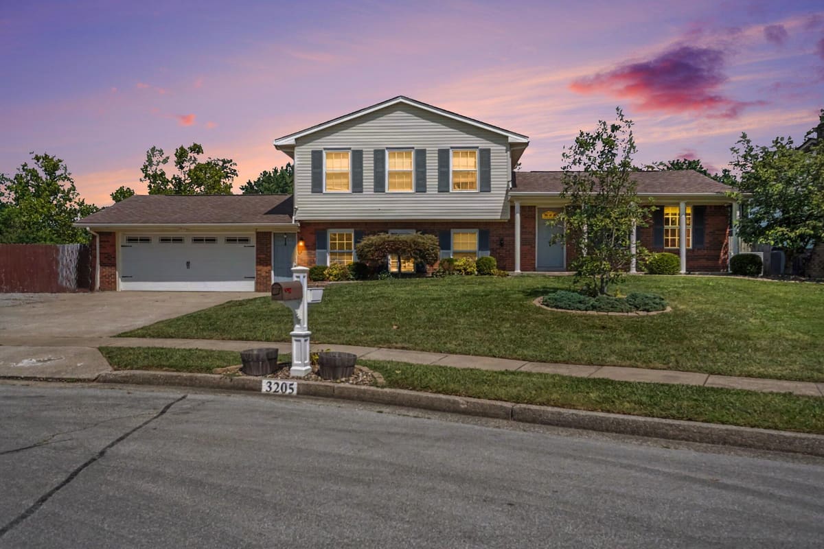 3205 Shoal Lake Drive, Lexington, KY 40515 — primary photo