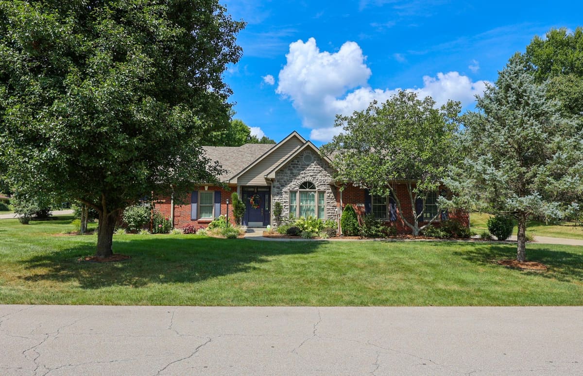 105 Deer Run, Frankfort, KY 40601 — primary photo