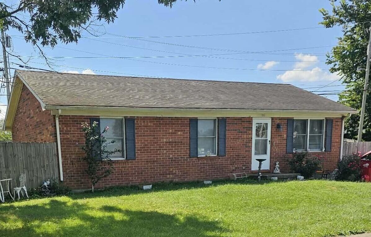 916 Hickory Hill Drive, Nicholasville, KY 40356 — primary photo