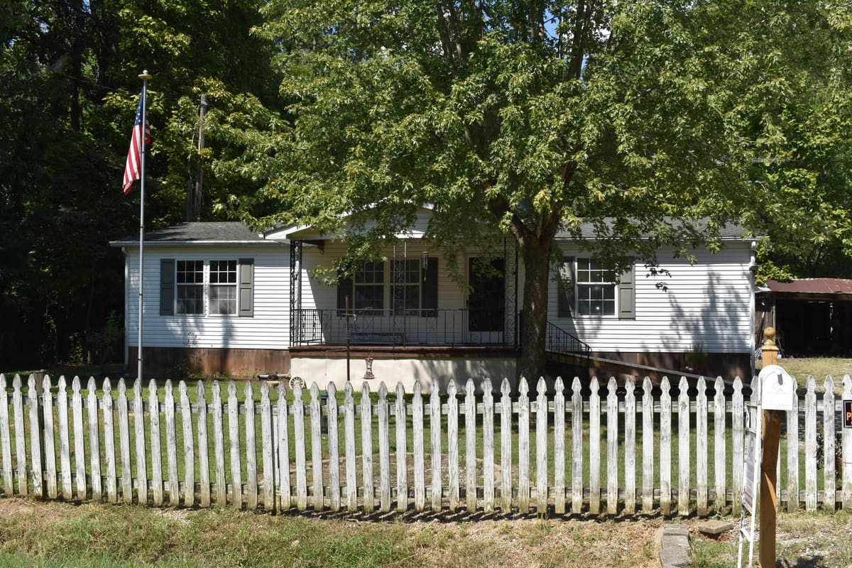 214 Arizona Street, Paducah, KY 42003 — primary photo