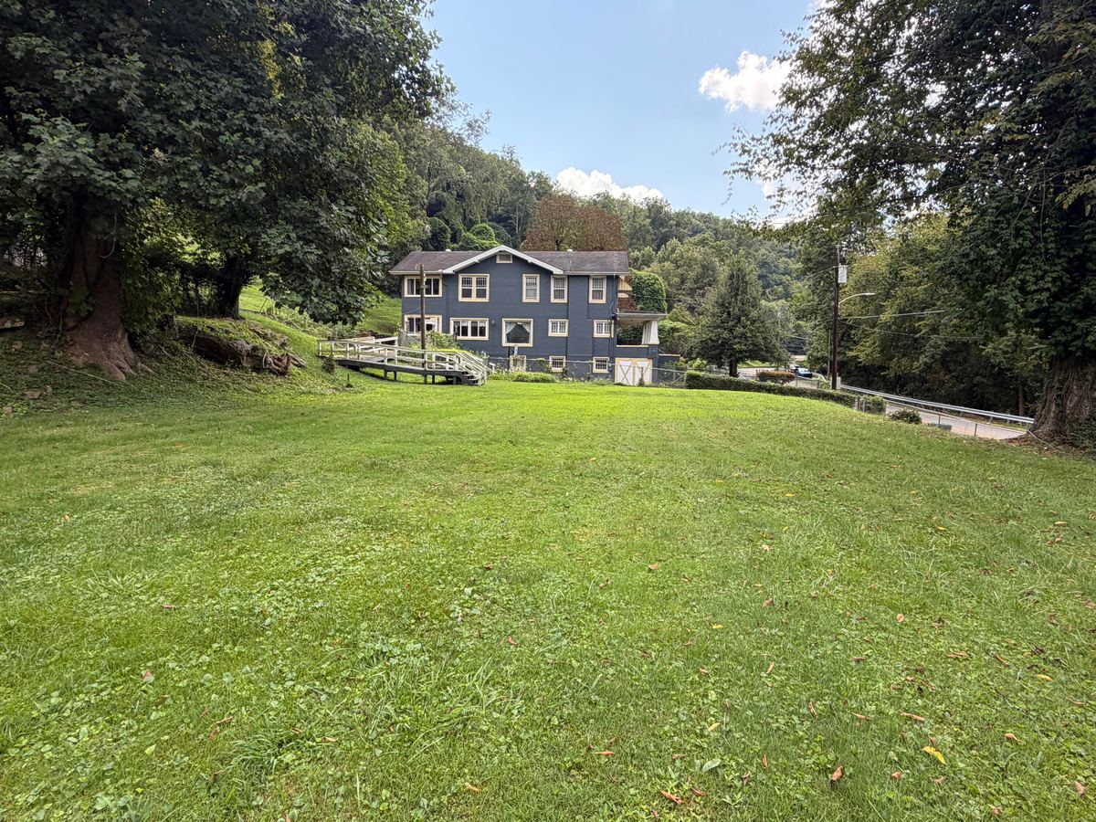 522 N Main Street, Harlan, KY 40831 — primary photo