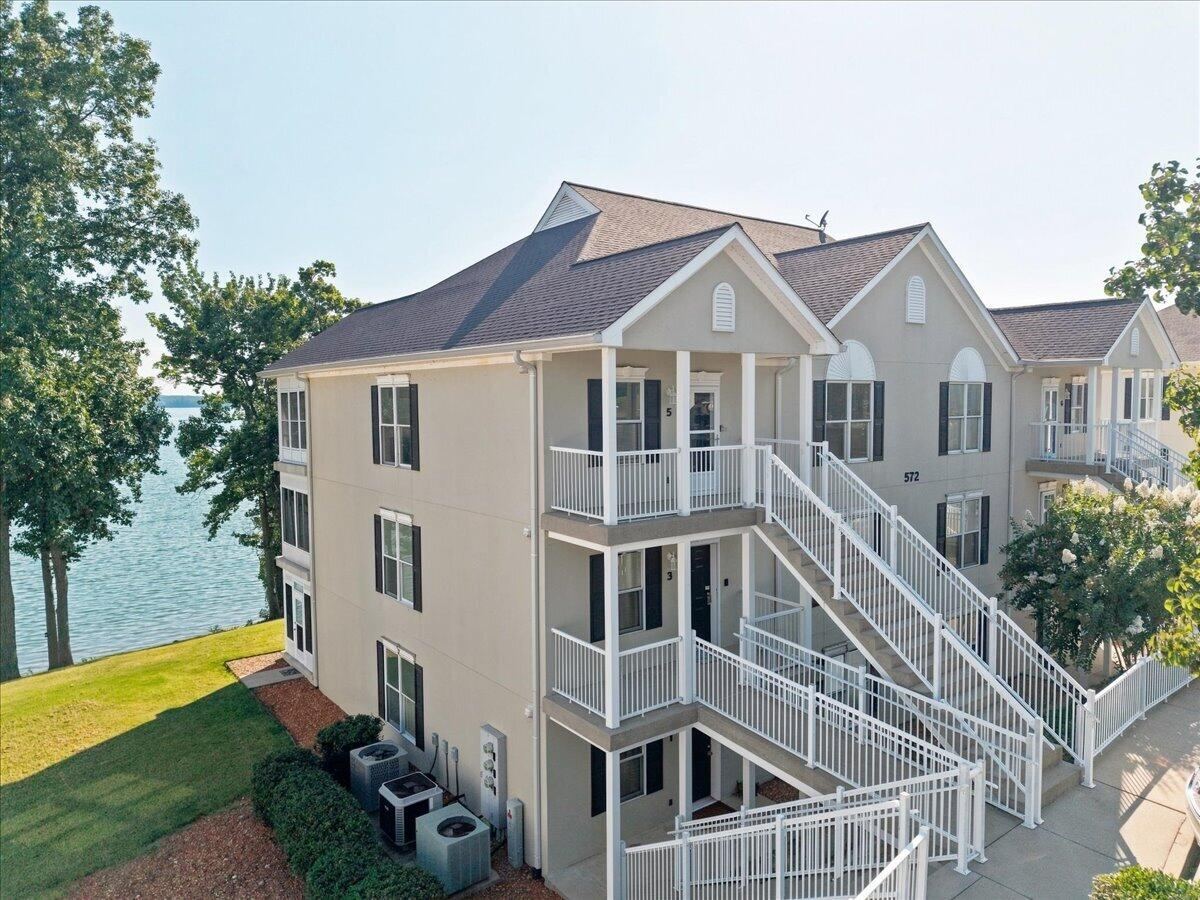 572 Moon Bay Drive #5, Kuttawa, KY 42055 — primary photo
