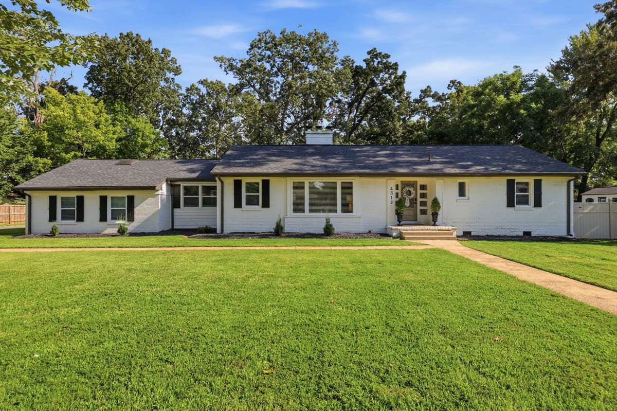 4312 Buckner Lane, Paducah, KY 42001 — primary photo