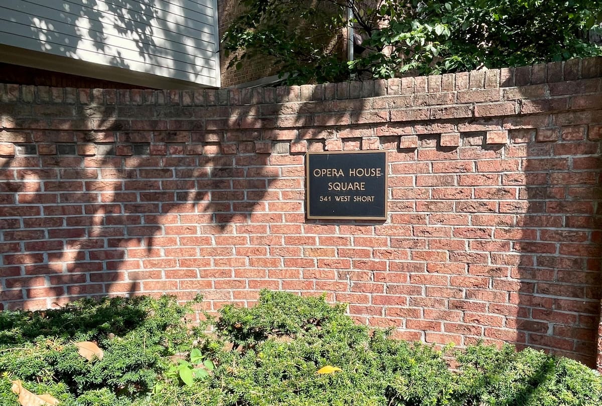 541 W Short Street 3, Lexington, KY 40507 — primary photo