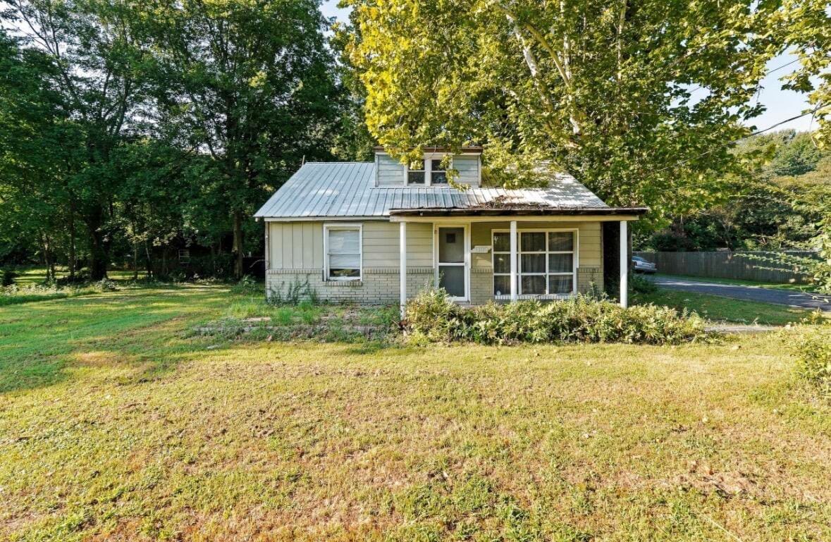 1100 Starke Avenue, Paducah, KY 42003 — primary photo