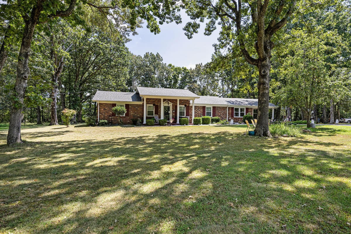 1015 KY-698, Stanford, KY 40484 — primary photo