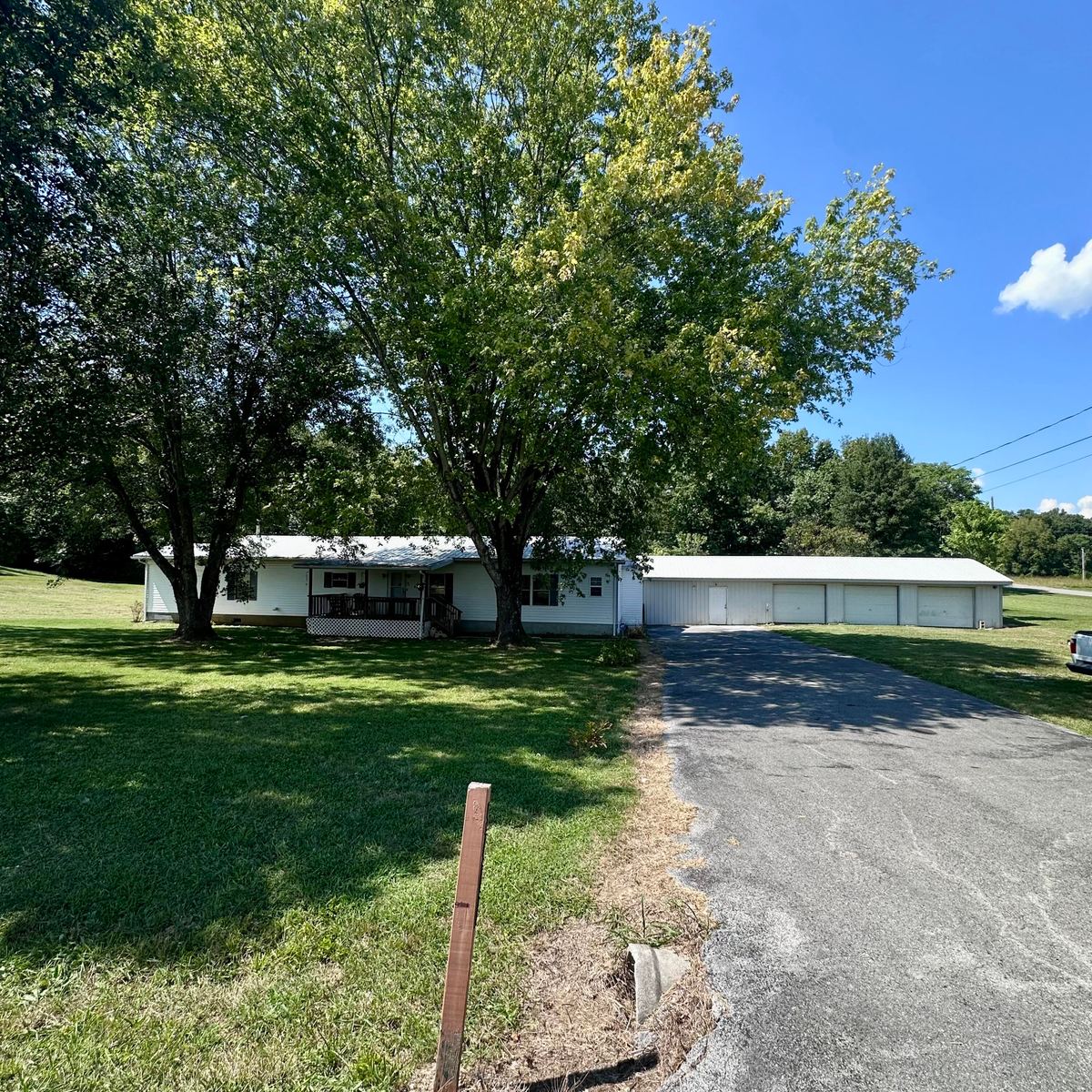 5400 Wolf River Dock Road, Albany, KY 42602 — primary photo