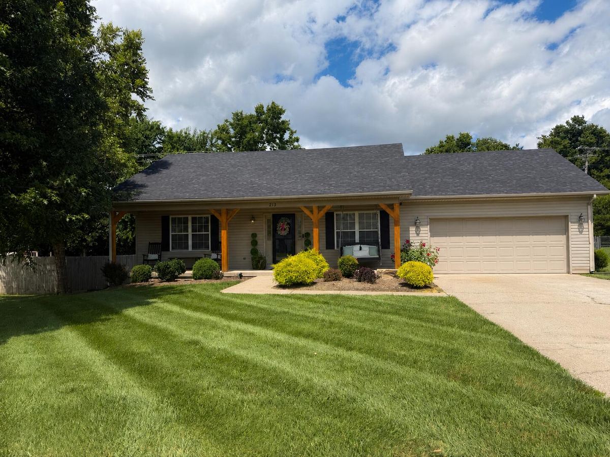 213 Kevin Drive, Nicholasville, KY 40356 — primary photo