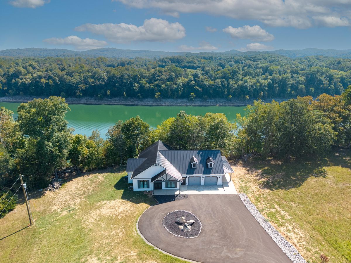 600 Colyer Road, Bronston, KY 42518 — primary photo