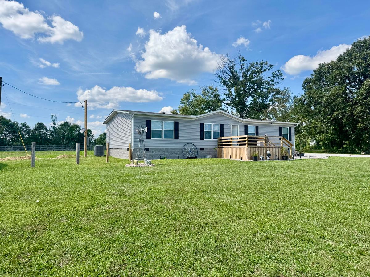 960 Charlie Norris Road, Richmond, KY 40475 — primary photo