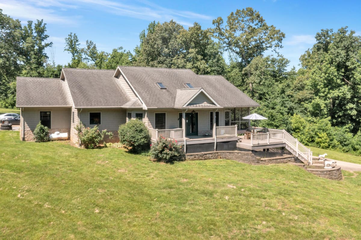 264 Muddy Fork Lane, Cadiz, KY 42211 — primary photo