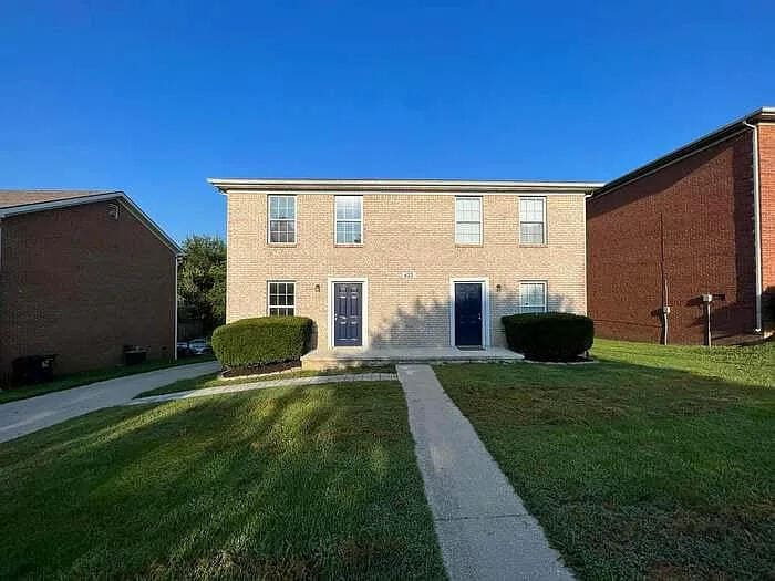423 Sara Leigh Drive 1-2, Richmond, KY 40475 — primary photo