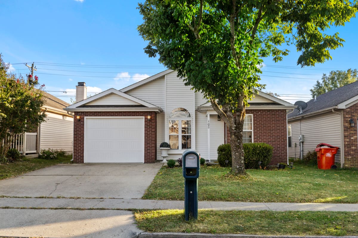 108 Olivia Drive, Nicholasville, KY 40356 — primary photo
