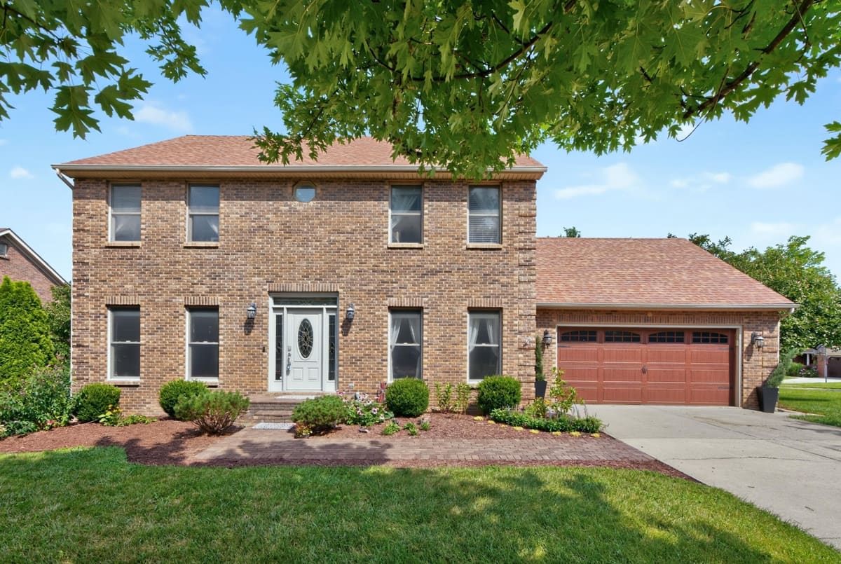 717 Maple Ridge Lane, Lexington, KY 40509 — primary photo