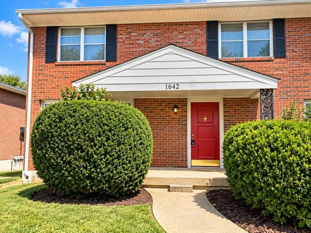 1642 Alexandria Drive 1, Lexington, KY 40504 — primary photo