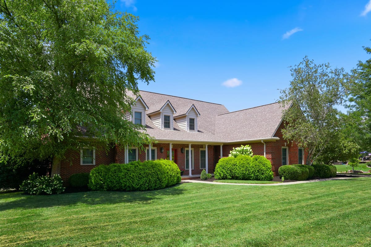 1013 Bluegrass Road, Versailles, KY 40383 — primary photo