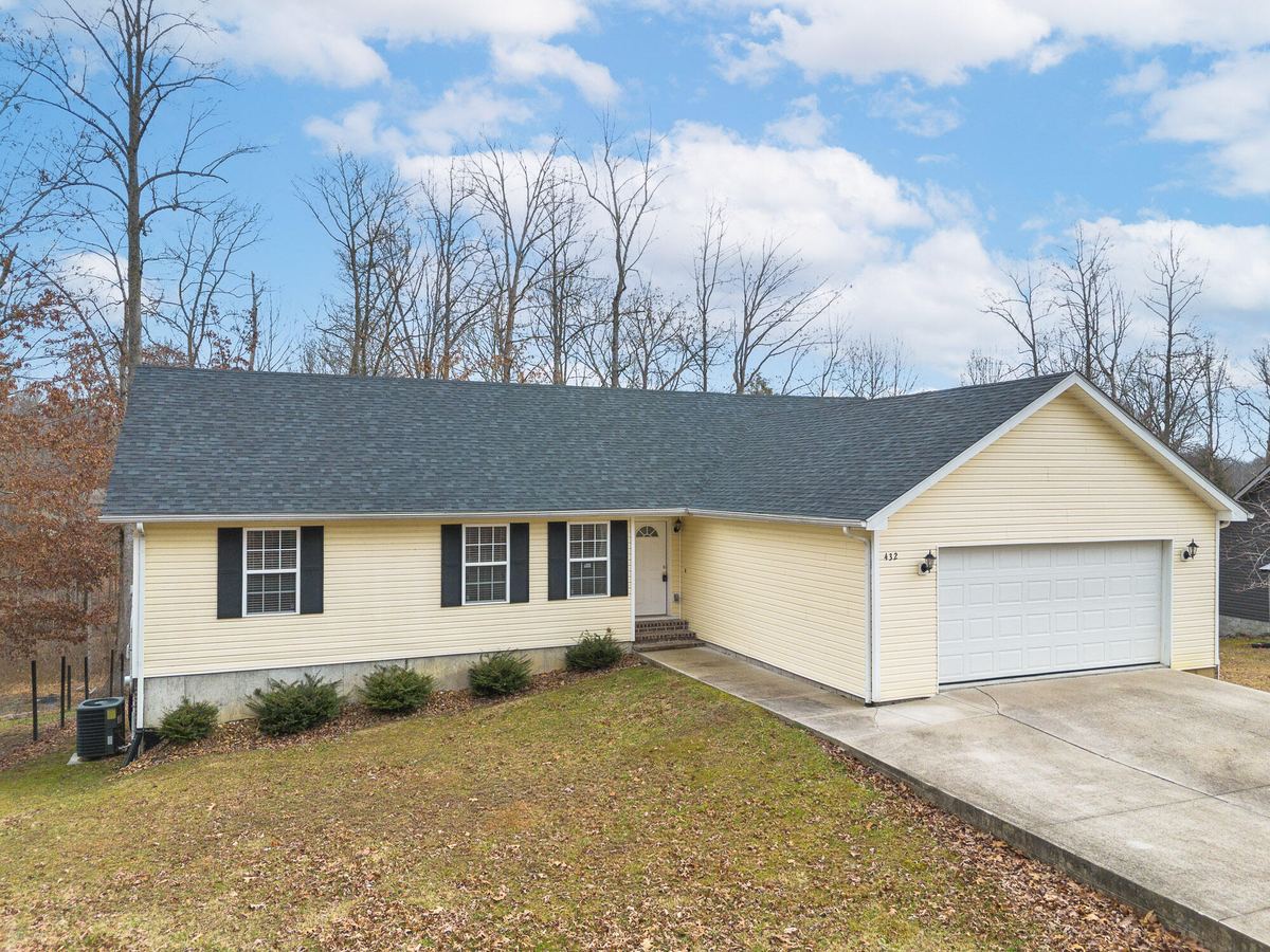 432 Scarlet Oak Drive, London, KY 40741 — primary photo