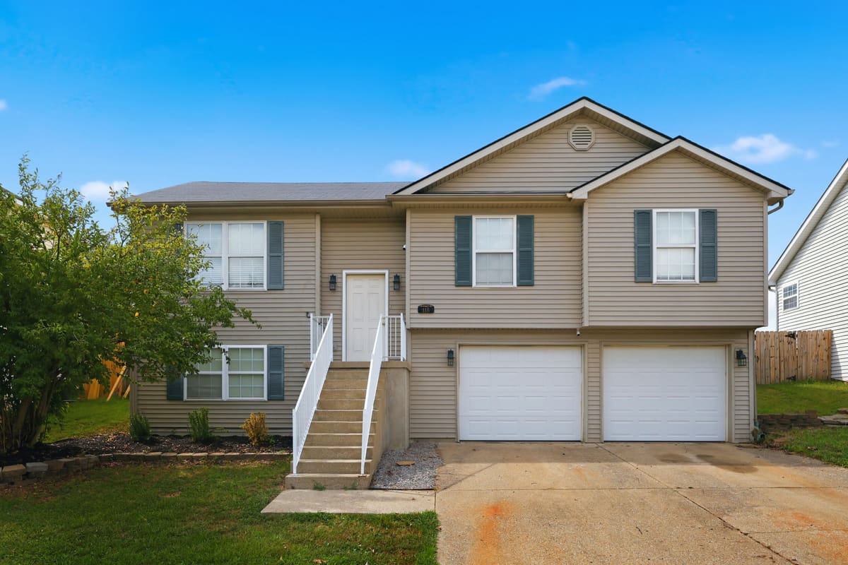 118 S Bold Forbes Boulevard, Georgetown, KY 40324 — primary photo