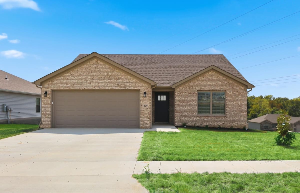 429 Yosemite Lane, Richmond, KY 40475 — primary photo