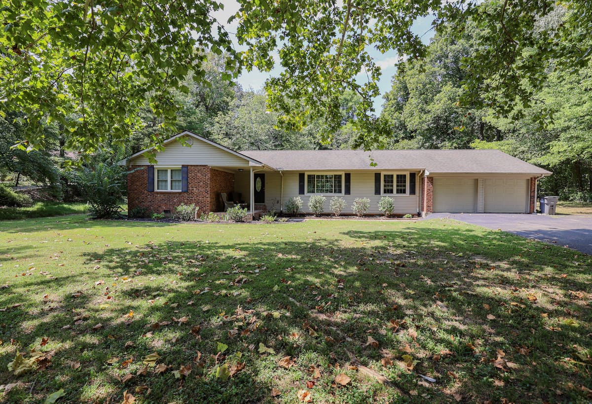 5025 Jeffery Lane, Paducah, KY 42001 — primary photo